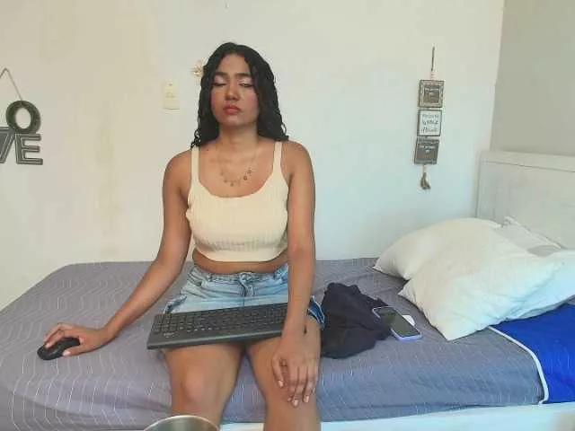 cataleya-canela on BongaCams 