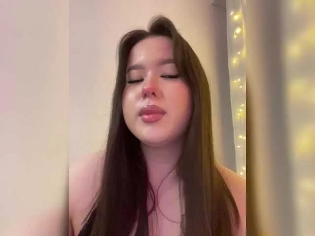 CateLong from BongaCams