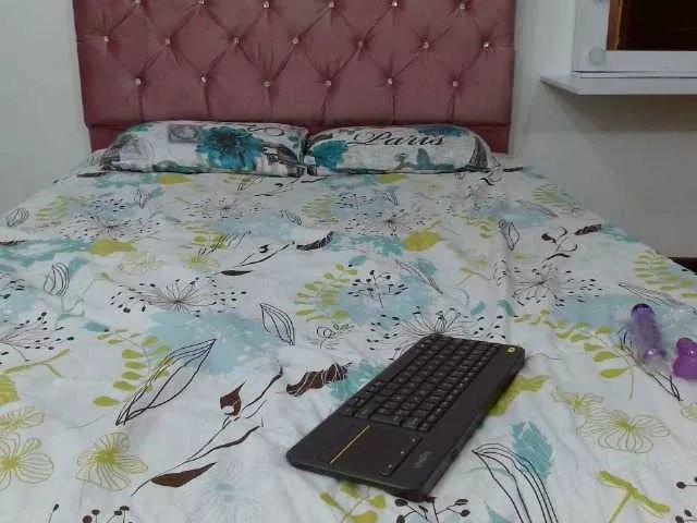 Freechat CelesteRose on BongaCams