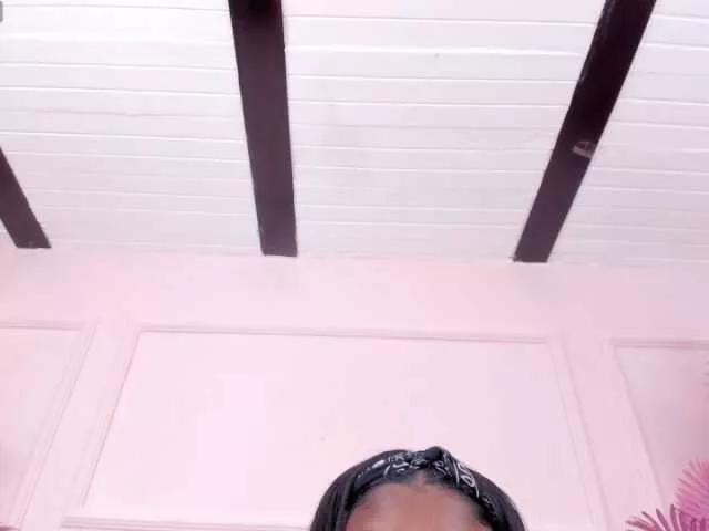 Chanellmiller on BongaCams