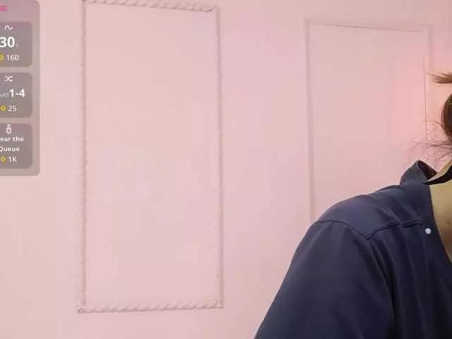 Masturbate to cute stripper Cintia7cute cintia7cute from BongaCams