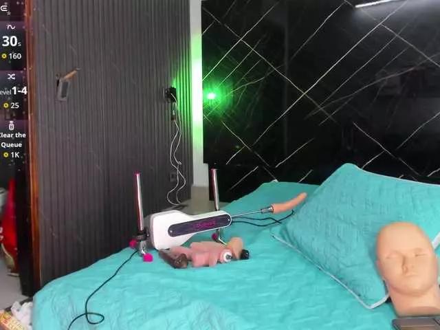 Slutty Cloeerabbyt wants you to fuck her body now cloeerabbyt from BongaCams