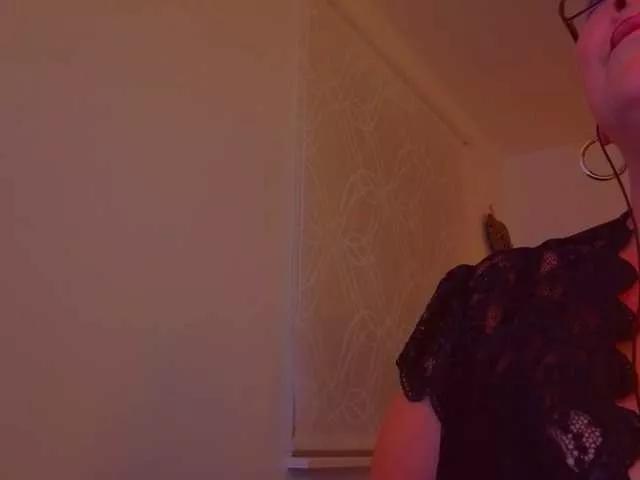 Connyat99 on BongaCams 