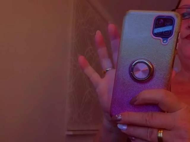 Connyat99 on BongaCams 