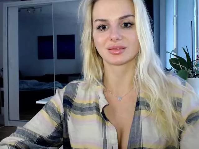 Cornelia22hot on BongaCams 