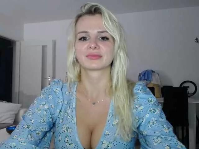 Cornelia22hot on BongaCams 