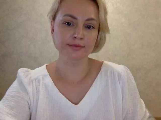 Offline CozySandra on BongaCams