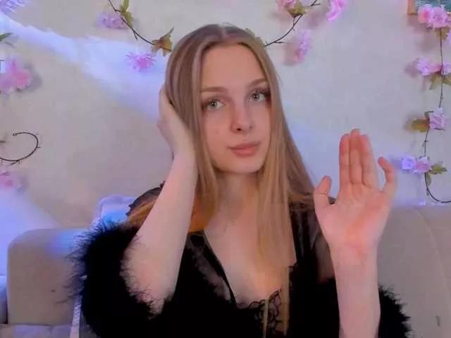 Masturbate to 19 years old CrimsonAura from BongaCams CrimsonAura from BongaCams