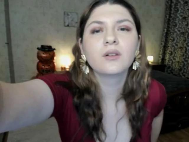 Admire 18 years old CrimsonDusk from BongaCams CrimsonDusk from BongaCams