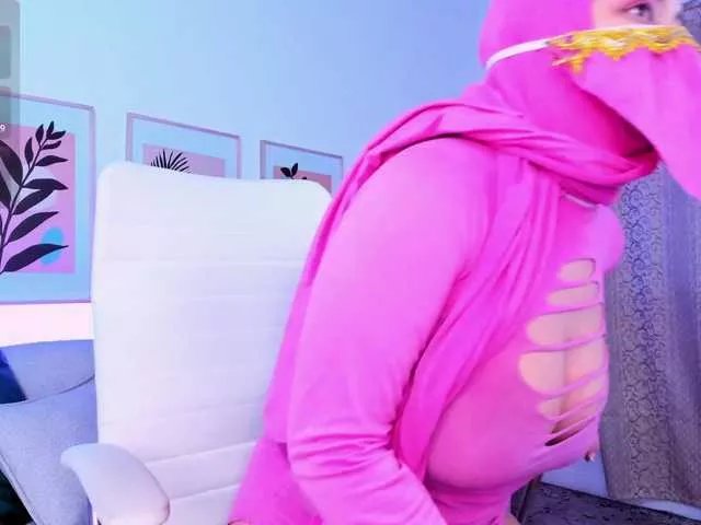 crystal-peed on BongaCams