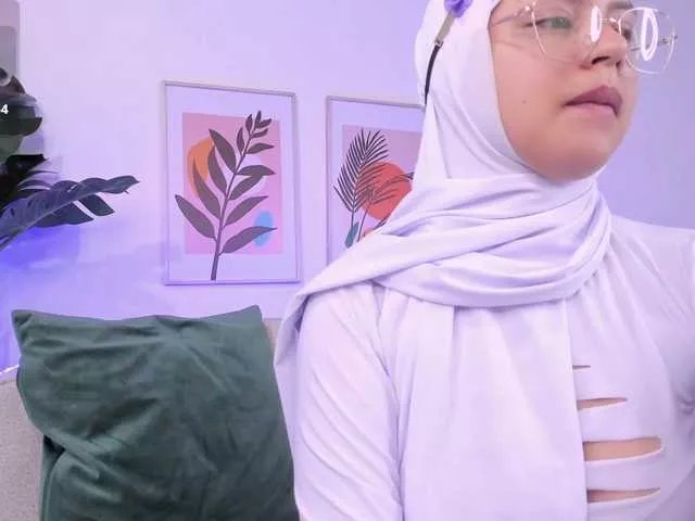 Offline crystal-peed on BongaCams