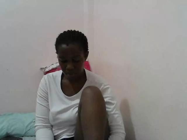 curvy-princess on BongaCams
