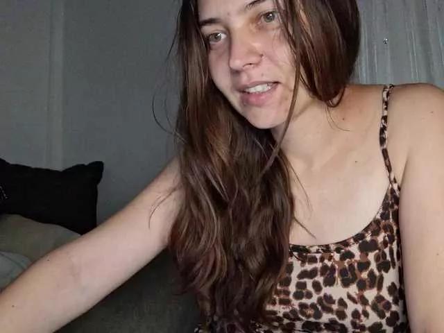 Offline CyndeeWinter on BongaCams