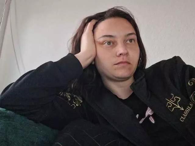 Offline CyndeeWinter on BongaCams