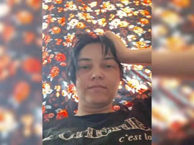 Offline CyndeeWinter on BongaCams