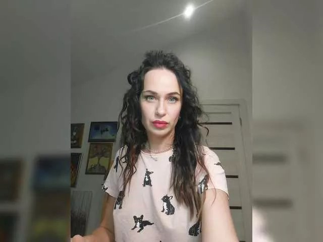 Offline Daineko12 on BongaCams