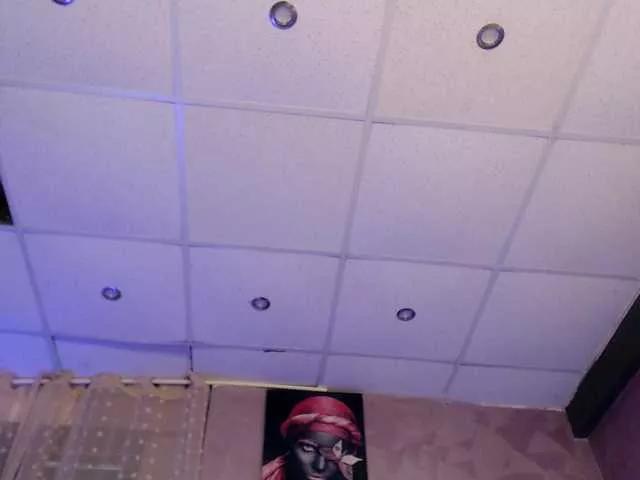 DanieleAida on BongaCams 