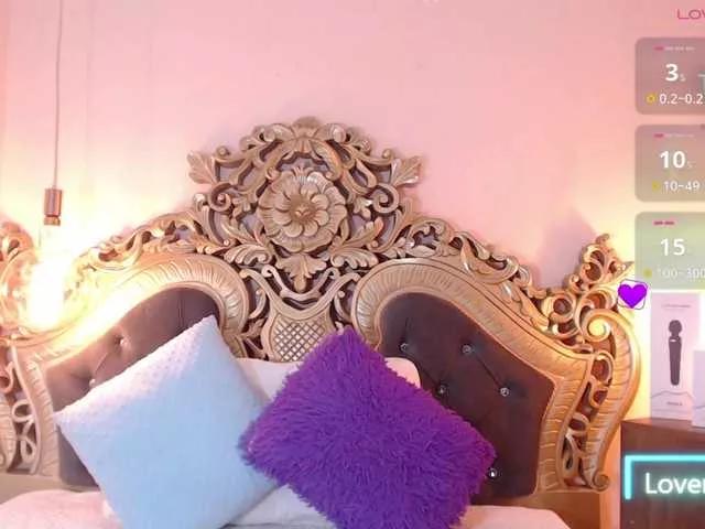 DarcyMoore on BongaCams 