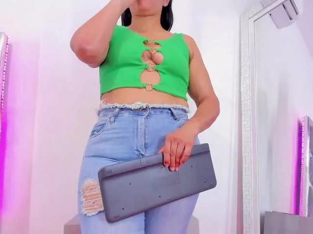 Offline Dashafoxxx on BongaCams