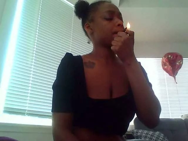 Offline DelightfulDark on BongaCams