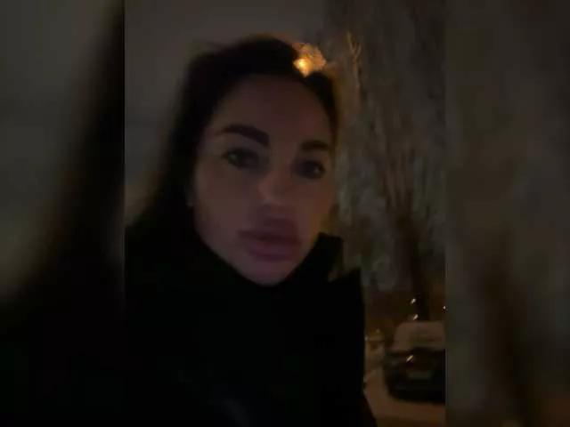 Dinarwa on BongaCams 