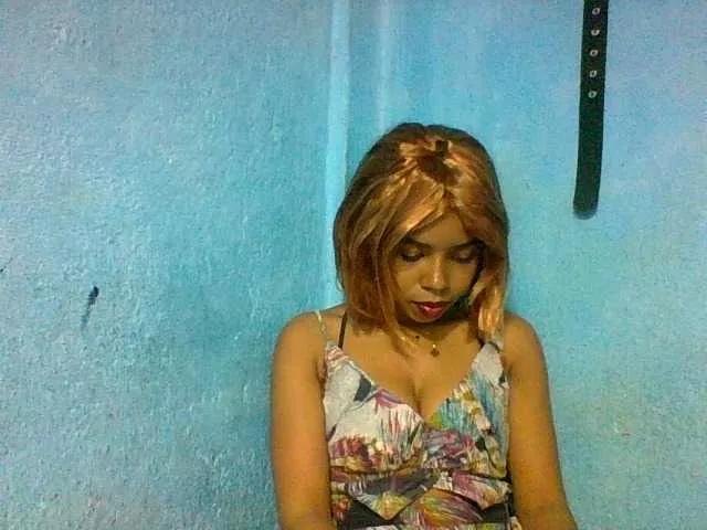 Offline diva21 on BongaCams