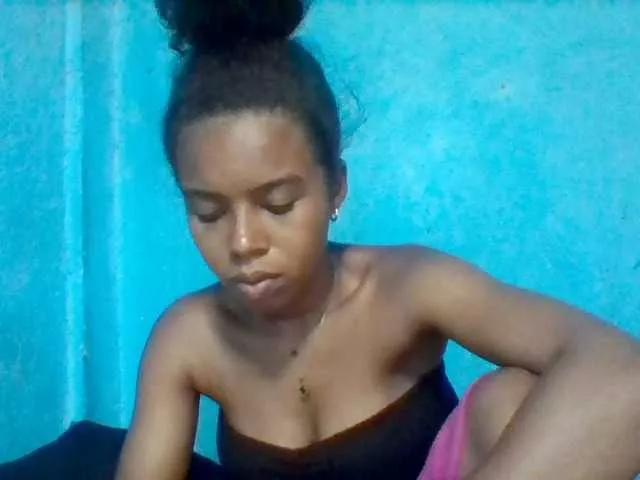 Offline diva21 on BongaCams