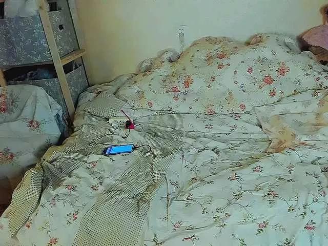 Offline DonnaKlava on BongaCams