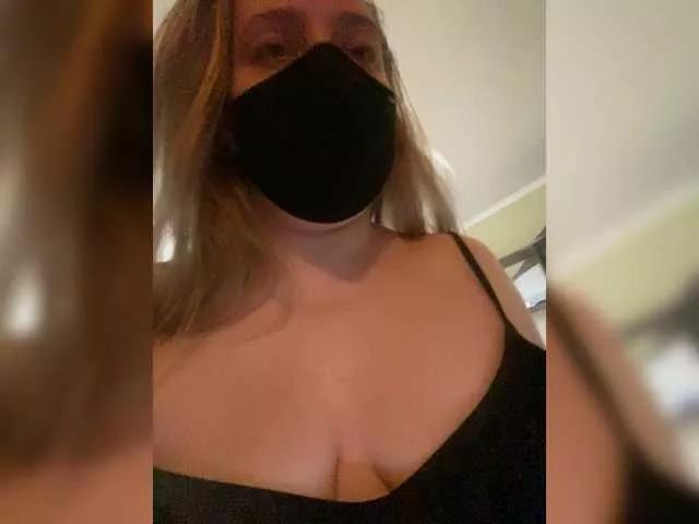 Hot Donut-red wants you to fuck her body now Donut-red from BongaCams