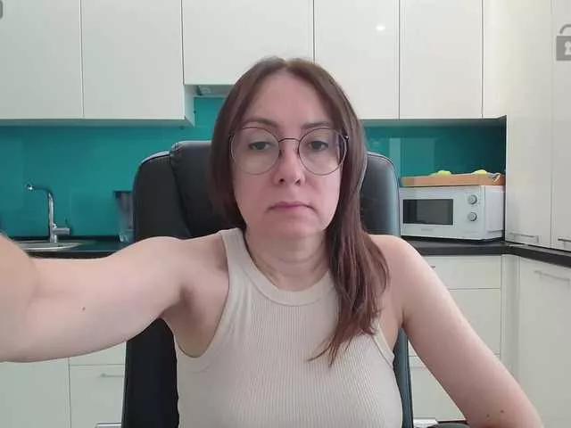 Offline dulcesiomar8 on BongaCams