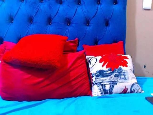 Ebonycandy10 on BongaCams 