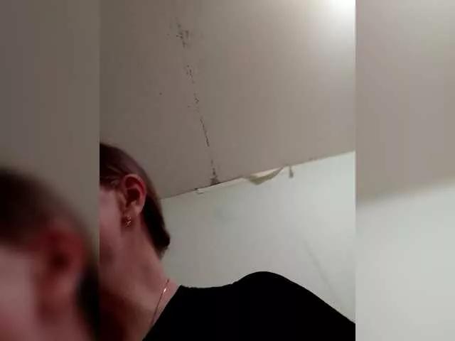 Elena565-1 on BongaCams 