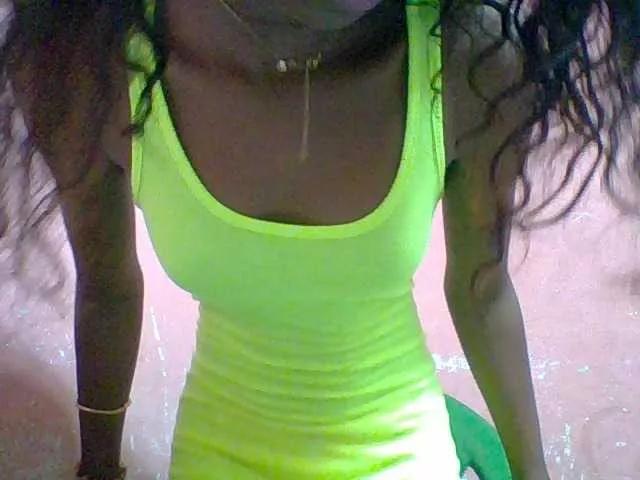 Offline Elizahhh on BongaCams