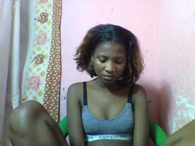 Offline Elizahhh on BongaCams