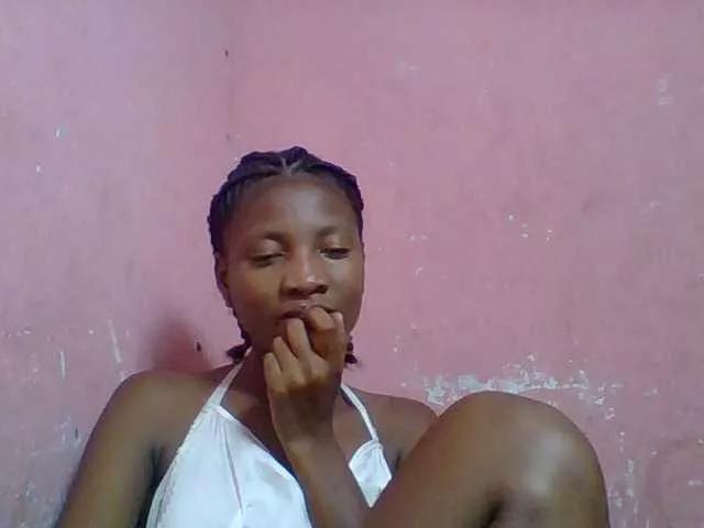 Offline Elizahhh on BongaCams