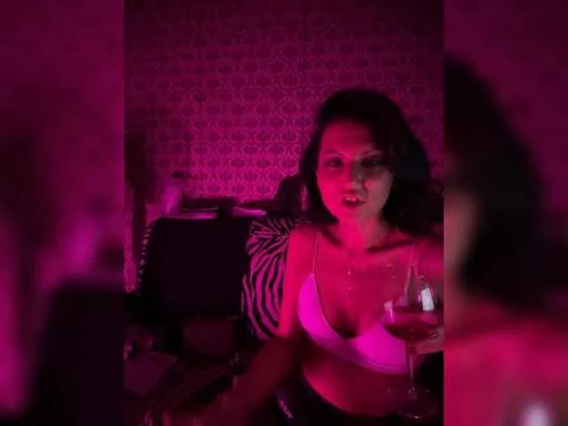 Check out 32 years old Elvirasextona from BongaCams Elvirasextona from BongaCams