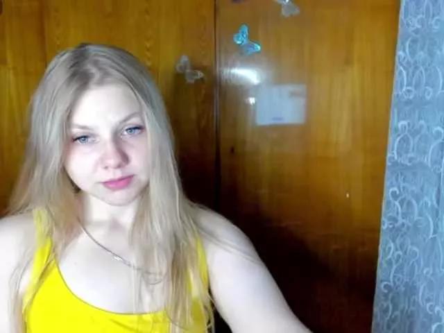 Emma-Frizea on BongaCams