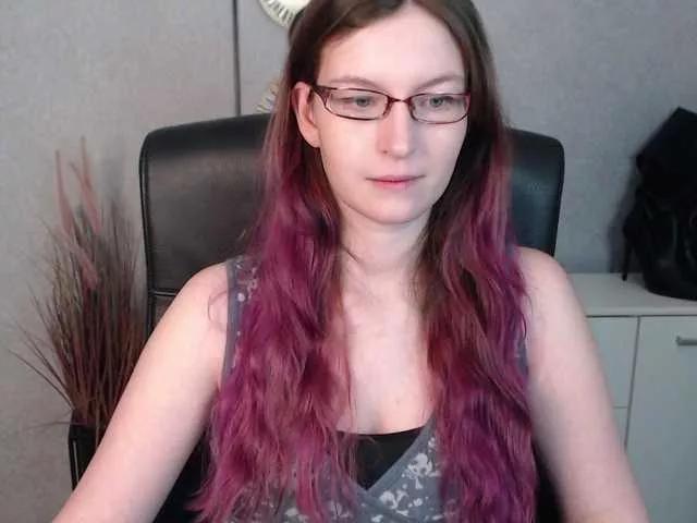 EmmaHeart on BongaCams 