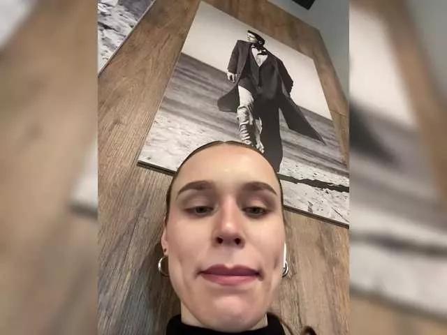 Enchantix on BongaCams 