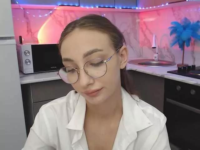 EviMills on BongaCams 