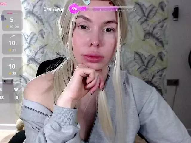 Offline Foxymoxy19 on BongaCams