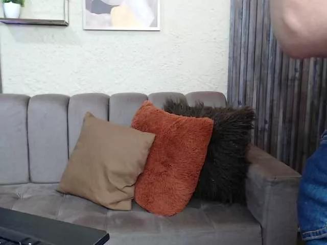 Freechat GagingZhara on BongaCams