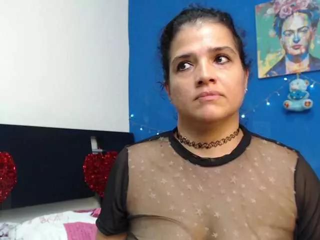 GlendaStar on BongaCams 