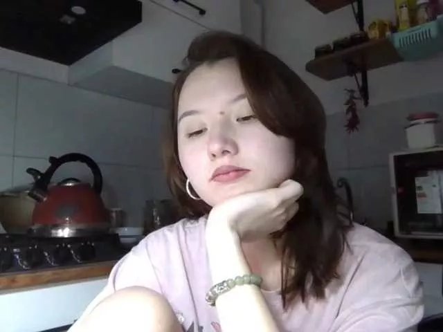 Offline GlennisSarvis on BongaCams