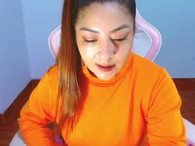 Offline Greicy-lopez on BongaCams