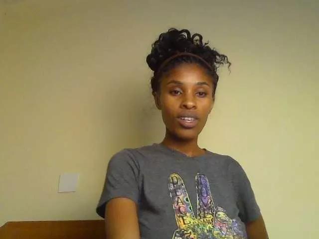 Offline HappyLoverxo on BongaCams