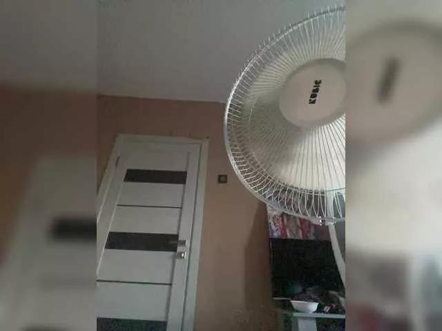 Offline HelgaBillions on BongaCams