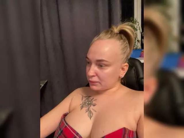 Holly-My on BongaCams 