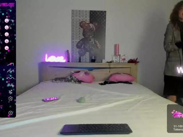 Holly-Olya on BongaCams 