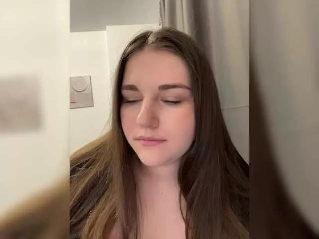 Homely on BongaCams